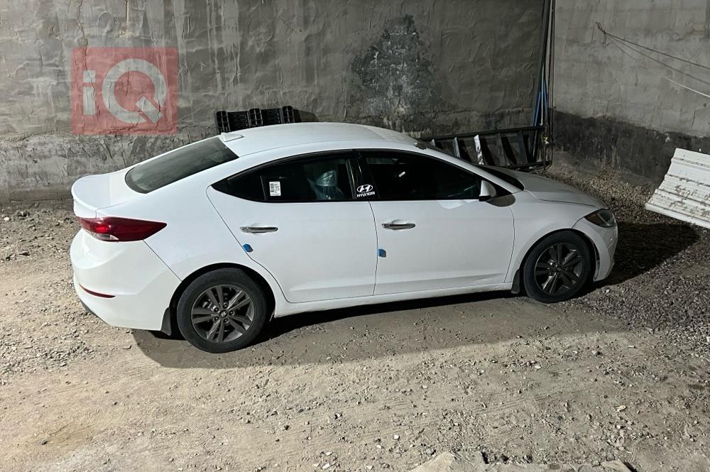 هيونداي النترا